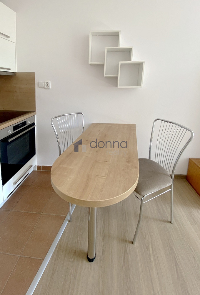 Pronájem bytu 1+kk 26 m² — photo 3