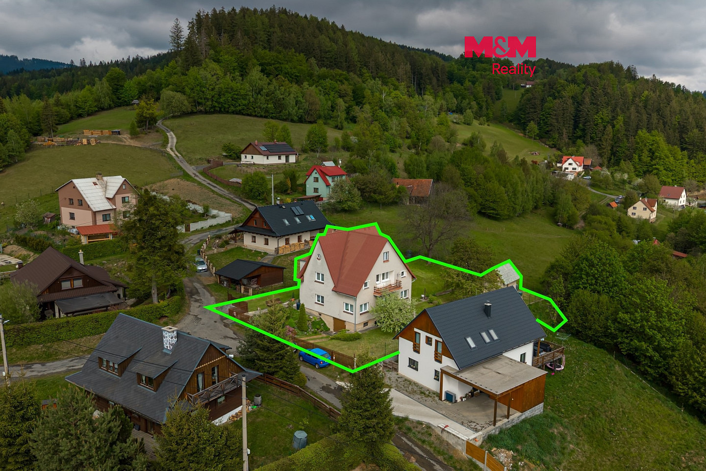 Prodej domu 173 m² s pozemkem 1 251 m²