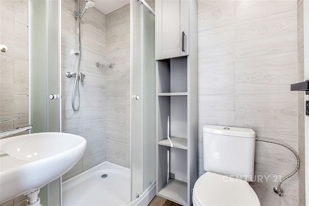 Prodej domu 207 m² s pozemkem 1 086 m² — photo 2