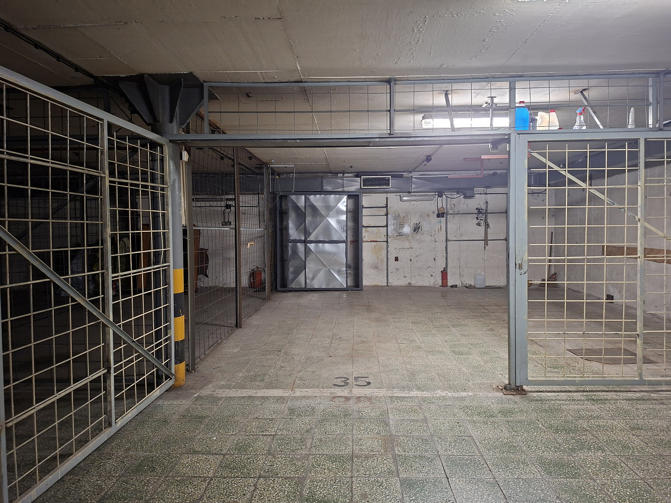 Pronájem garážového stání, 16m2 - ul. Ke Strašnické, Praha 10 – fotografie 5