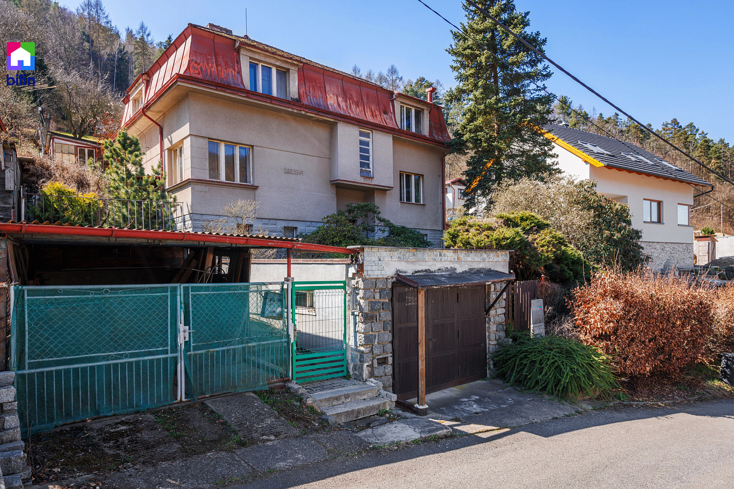 Prodej domu 196 m² s pozemkem 1 669 m²