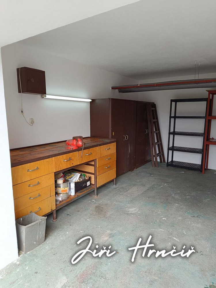 Pronájem garáže 19 m2, plzeň zadní skvrňany, ul. waltrova — photo 3