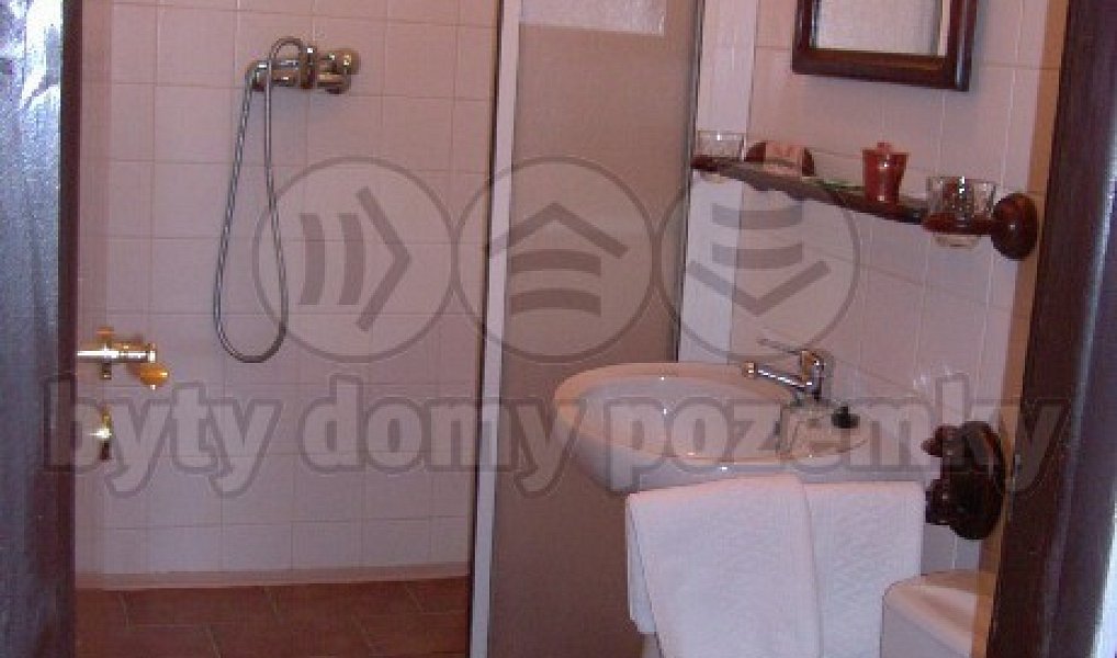 Prodej ubytovacího objektu 1 238 m², Mariánské Lázně – náhled fotky 10