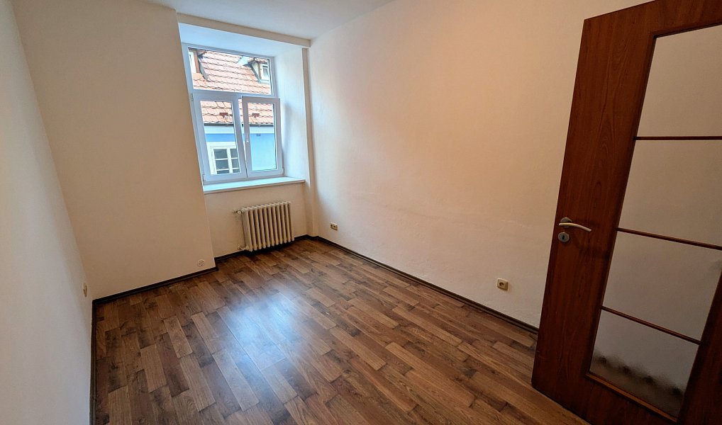 Pronájem bytu 3+1 85 m², Strakonice – náhled fotky 9