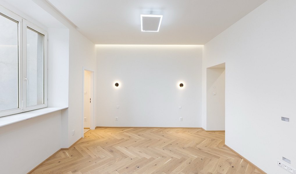 Pronájem bytu 1+kk 38 m², Praha – náhled fotky 2