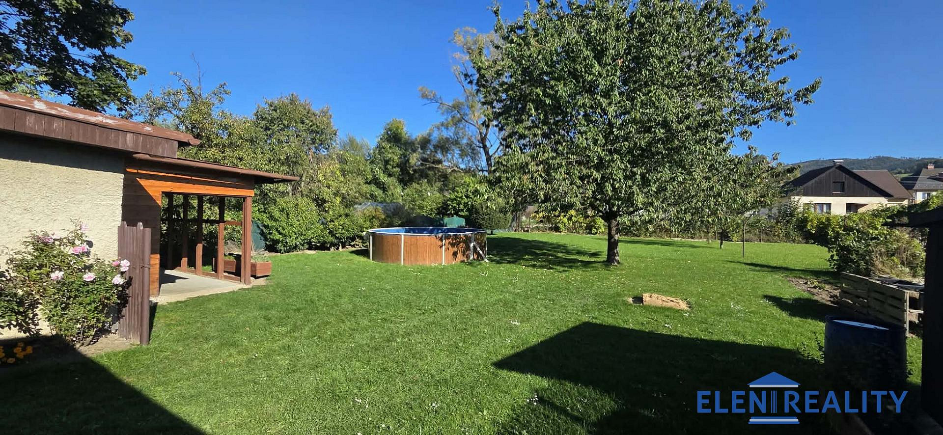 Prodej domu 260 m² s pozemkem 1 458 m²