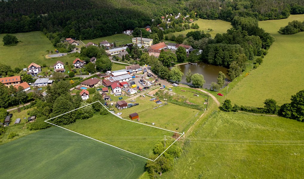 Prodej stavebního pozemku 2 512 m², Rabyně – náhled fotky 2