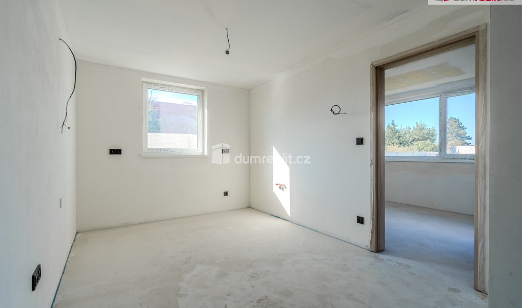 Prodej domu 460 m² s pozemkem 225 m², Vědomice – náhled fotky 13