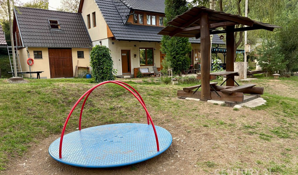 Prodej komerčního objektu (jiného typu) 122 m², Podmokly – náhled fotky 17