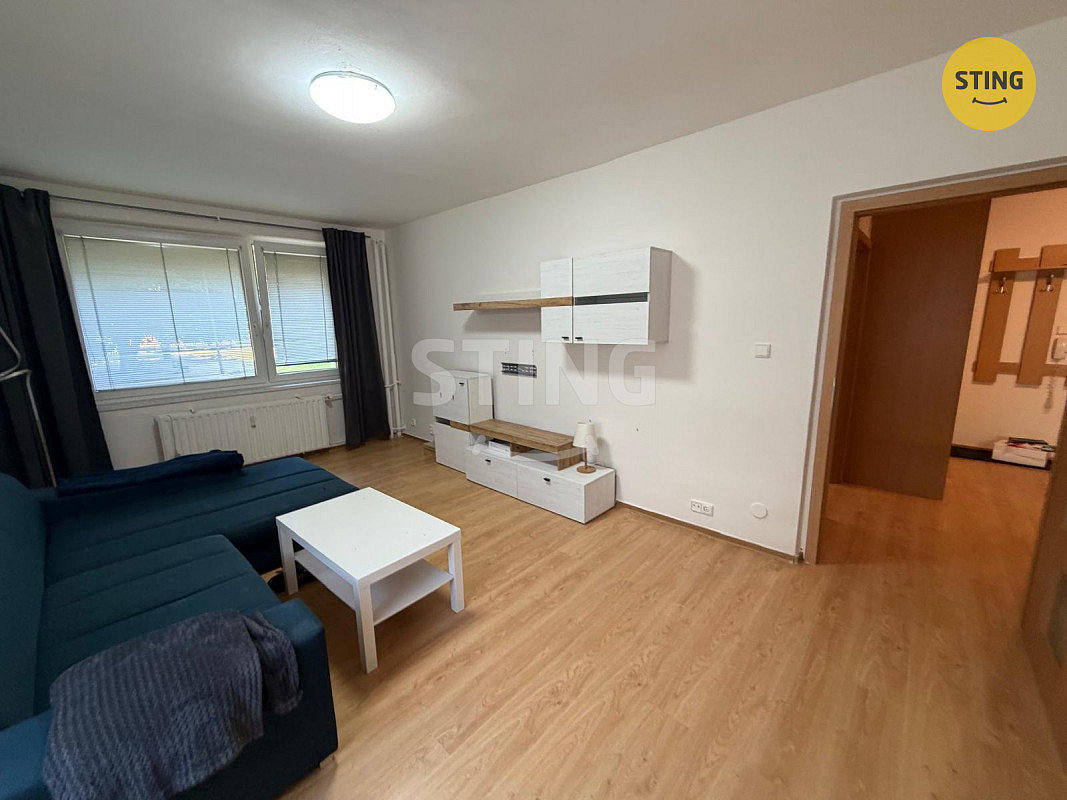 Pronájem bytu 2+1 62 m² – fotografie 3