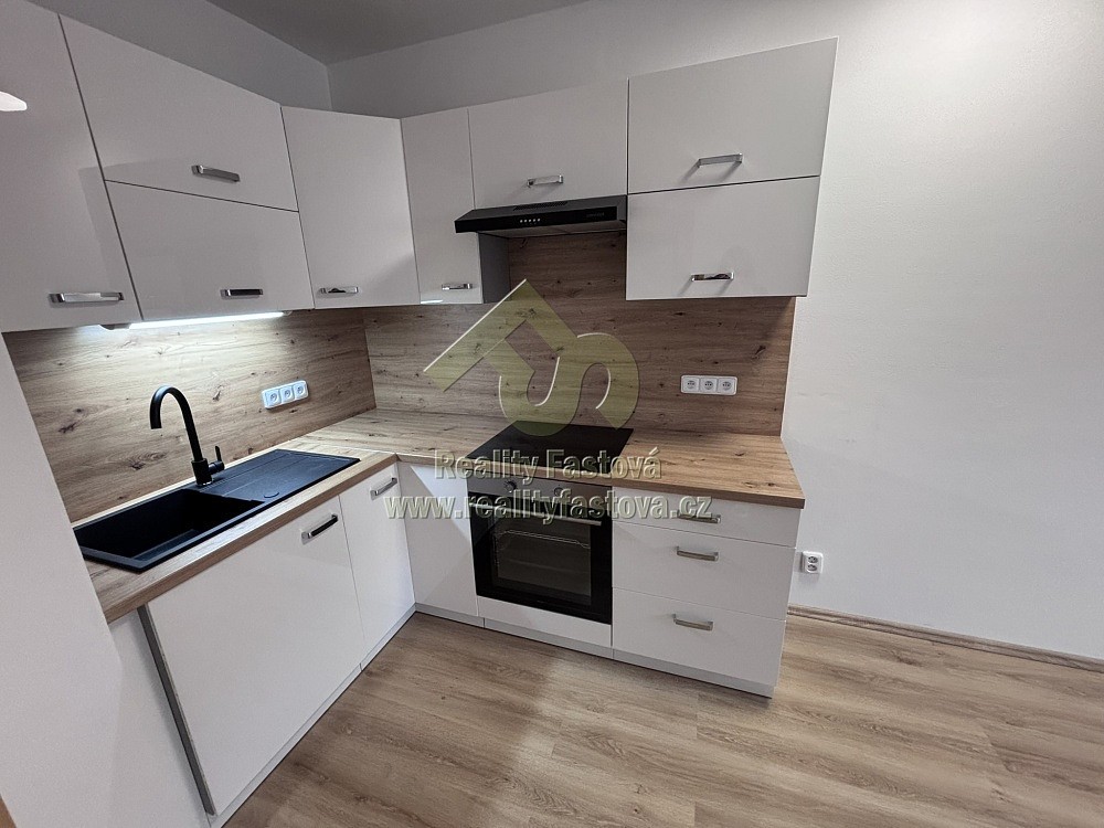 Pronájem bytu 2+kk 44 m² — photo 4