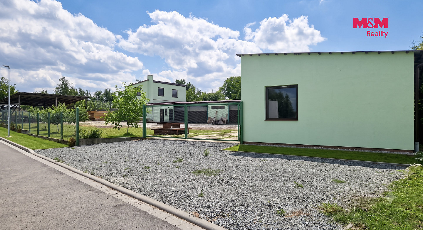 Pronájem výrobních prostor 1 030 m² – fotografie 2
