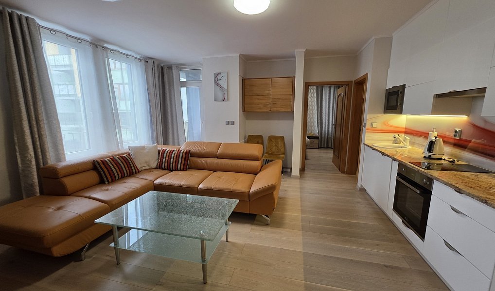 Pronájem bytu 2+kk 49 m², Králův Dvůr – náhled fotky 3