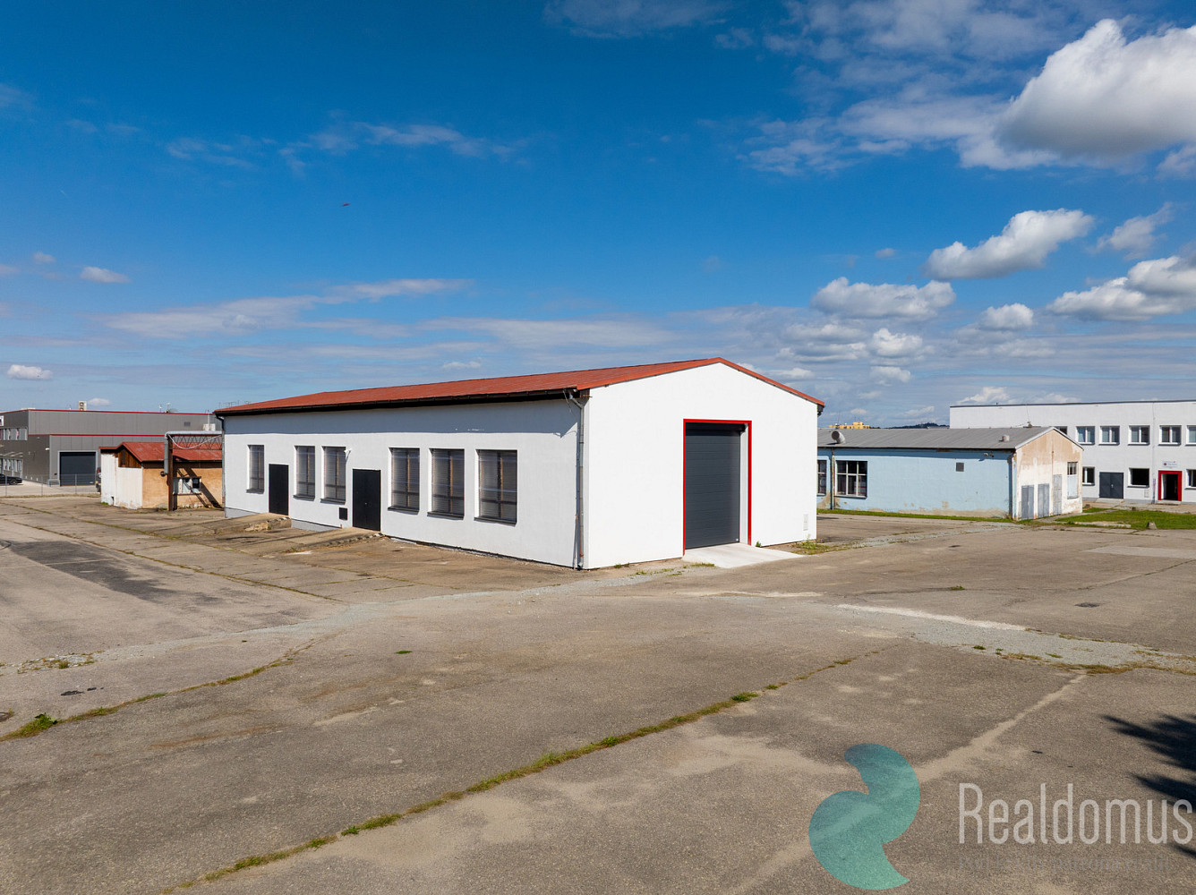 Pronájem skladovacích prostor 340 m²