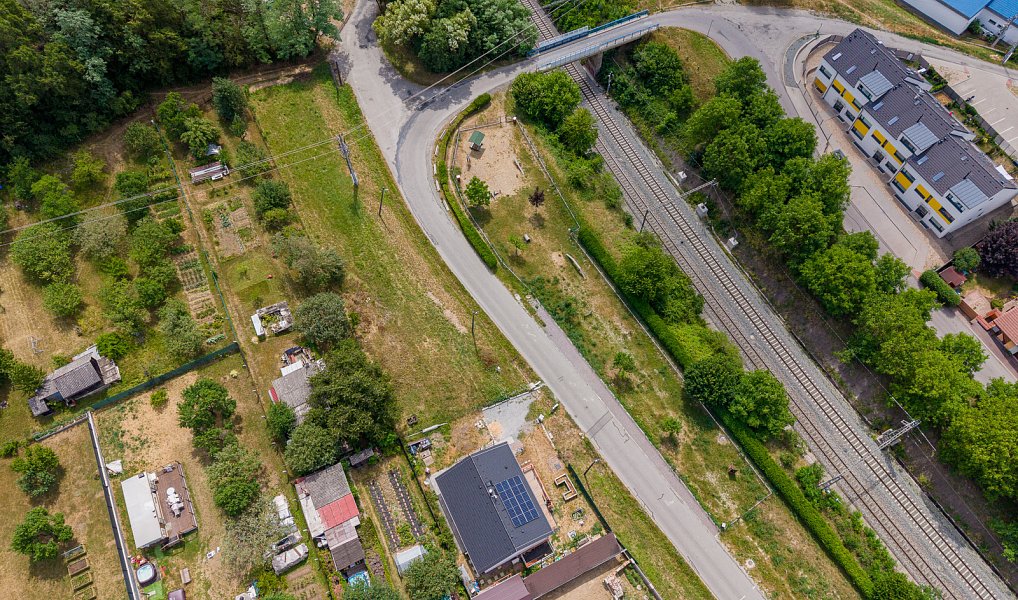 Prodej stavebního pozemku 842 m², Kuřim – náhled fotky 8