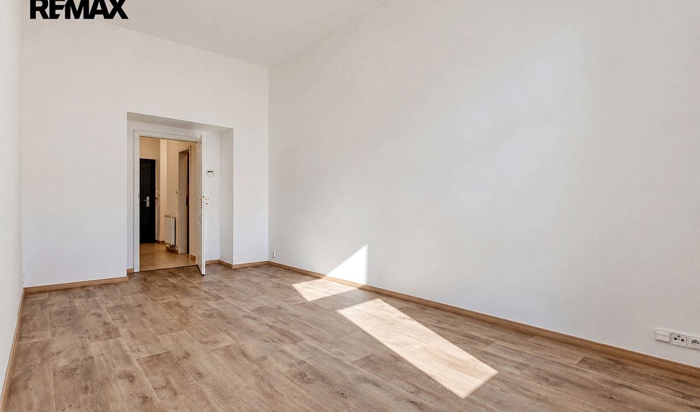Prodej bytu 1+kk 31 m², Praha – náhled fotky 7