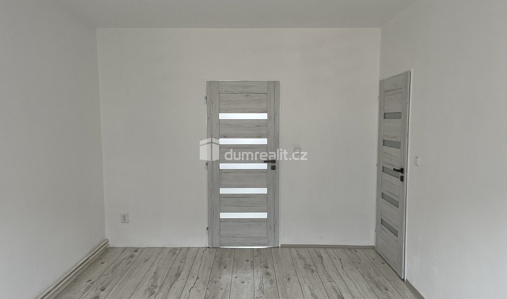 Prodej domu 204 m² s pozemkem 204 m², Modlany – náhled fotky 12