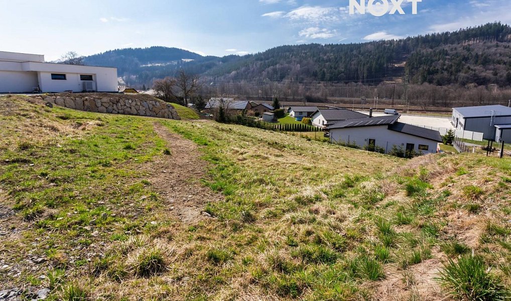 Prodej stavebního pozemku 1 078 m², Vsetín – náhled fotky 5