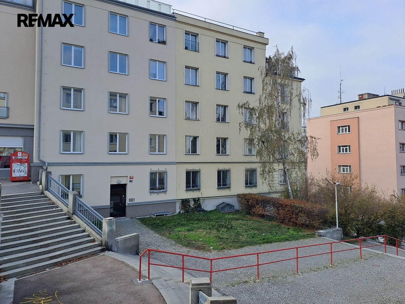 Pronájem bytu 1+1 40 m²