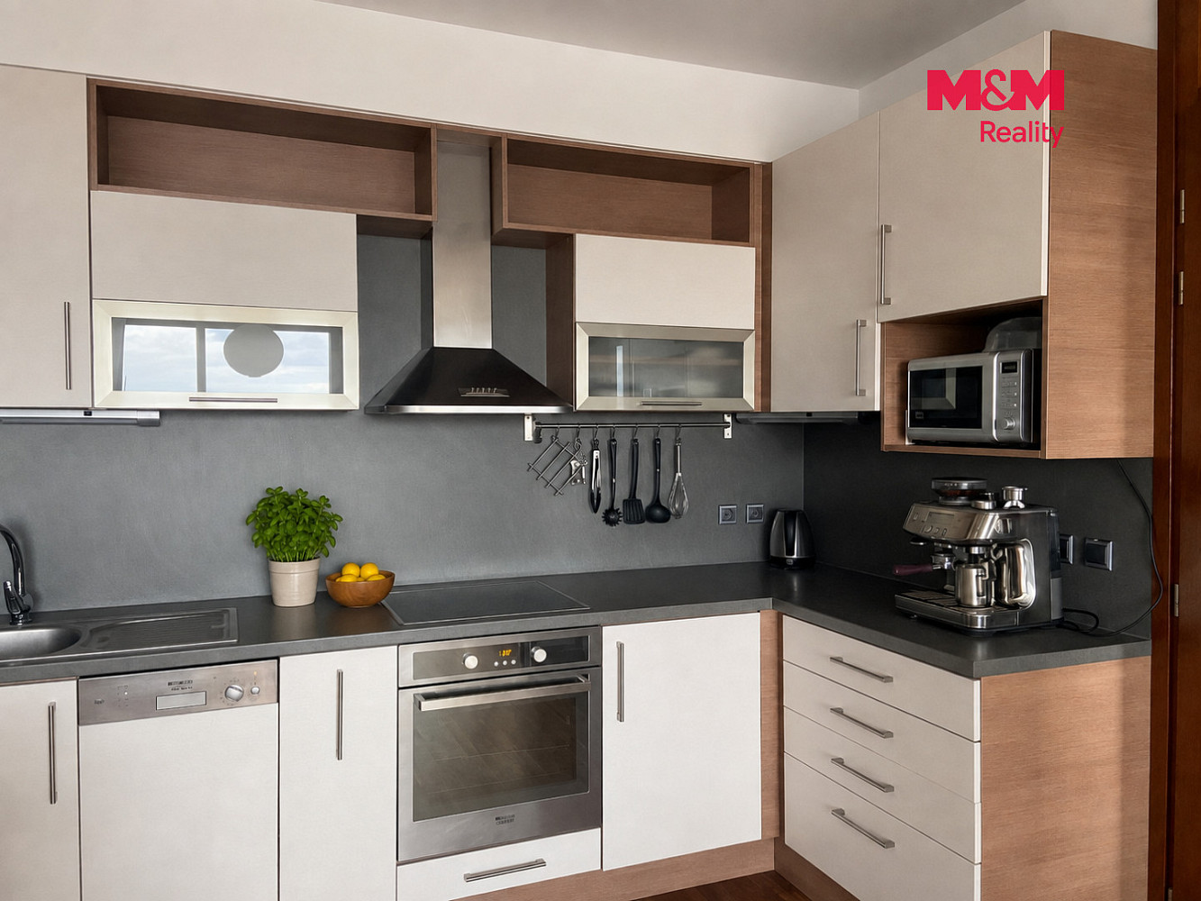 Pronájem bytu 2+kk 46 m² – fotografie 4