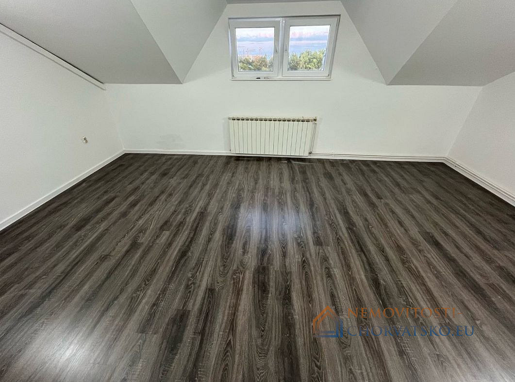 Prodej bytu 2+kk 71 m² - Widok 2
