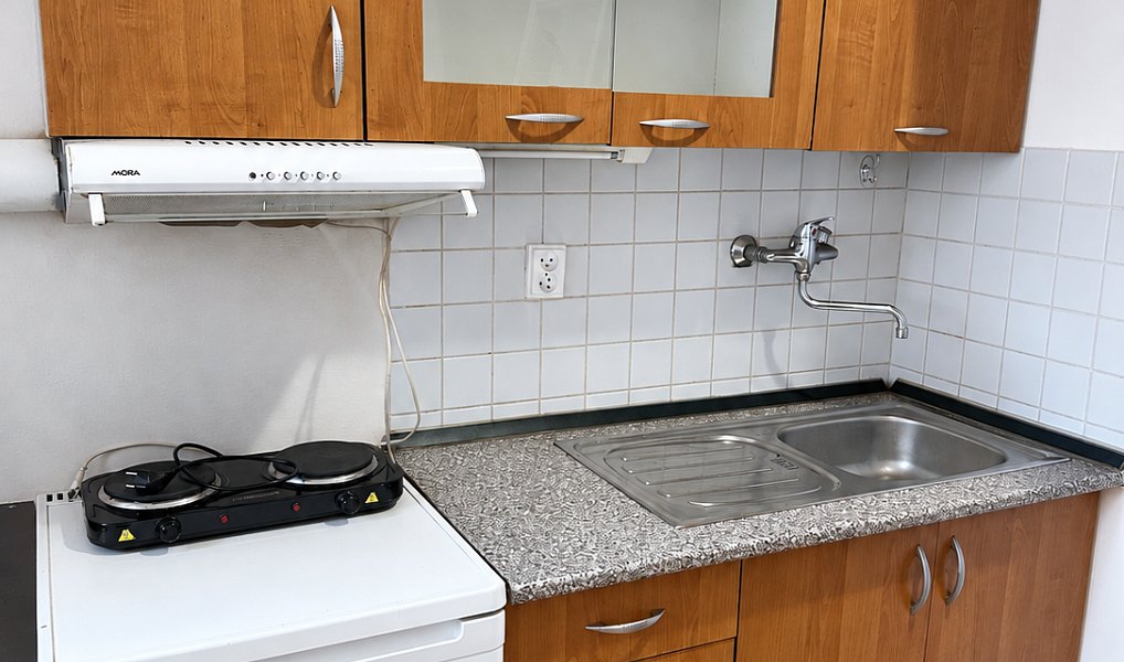 Pronájem bytu 1+kk 13 m², Praha – náhled fotky 4