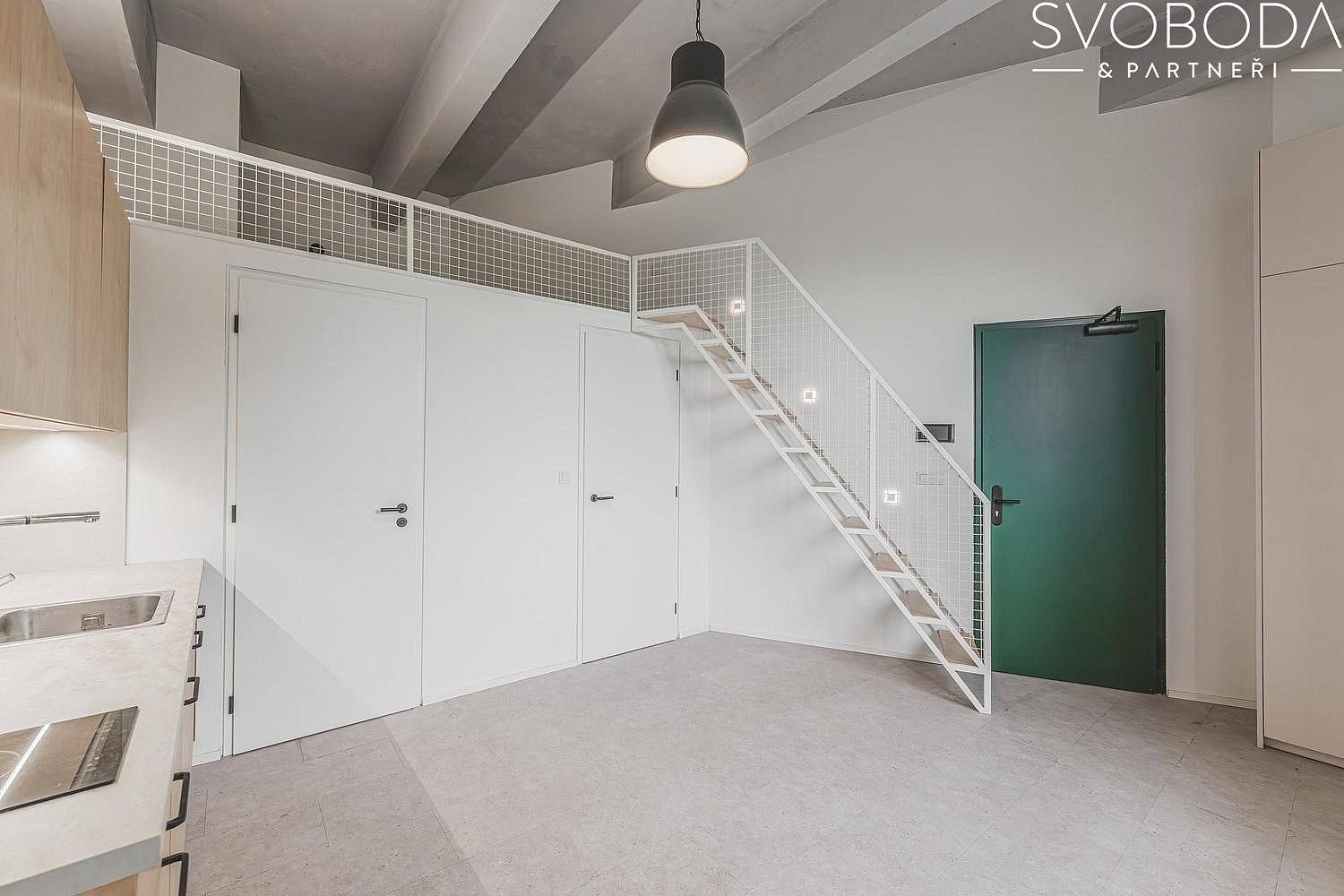 Pronájem bytu 1+kk 28 m² — photo 2