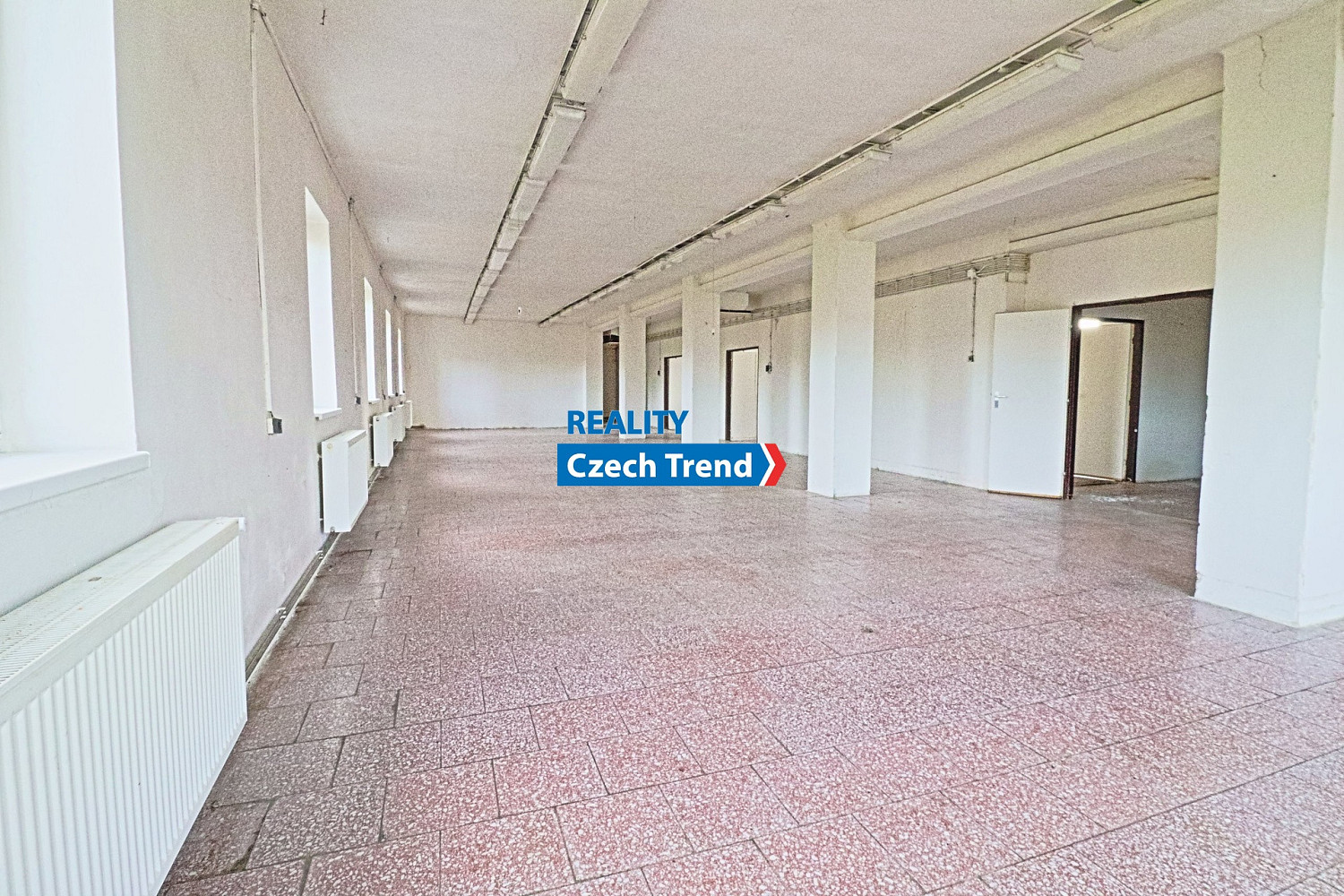 Pronájem skladovacích prostor 301 m² — photo 3