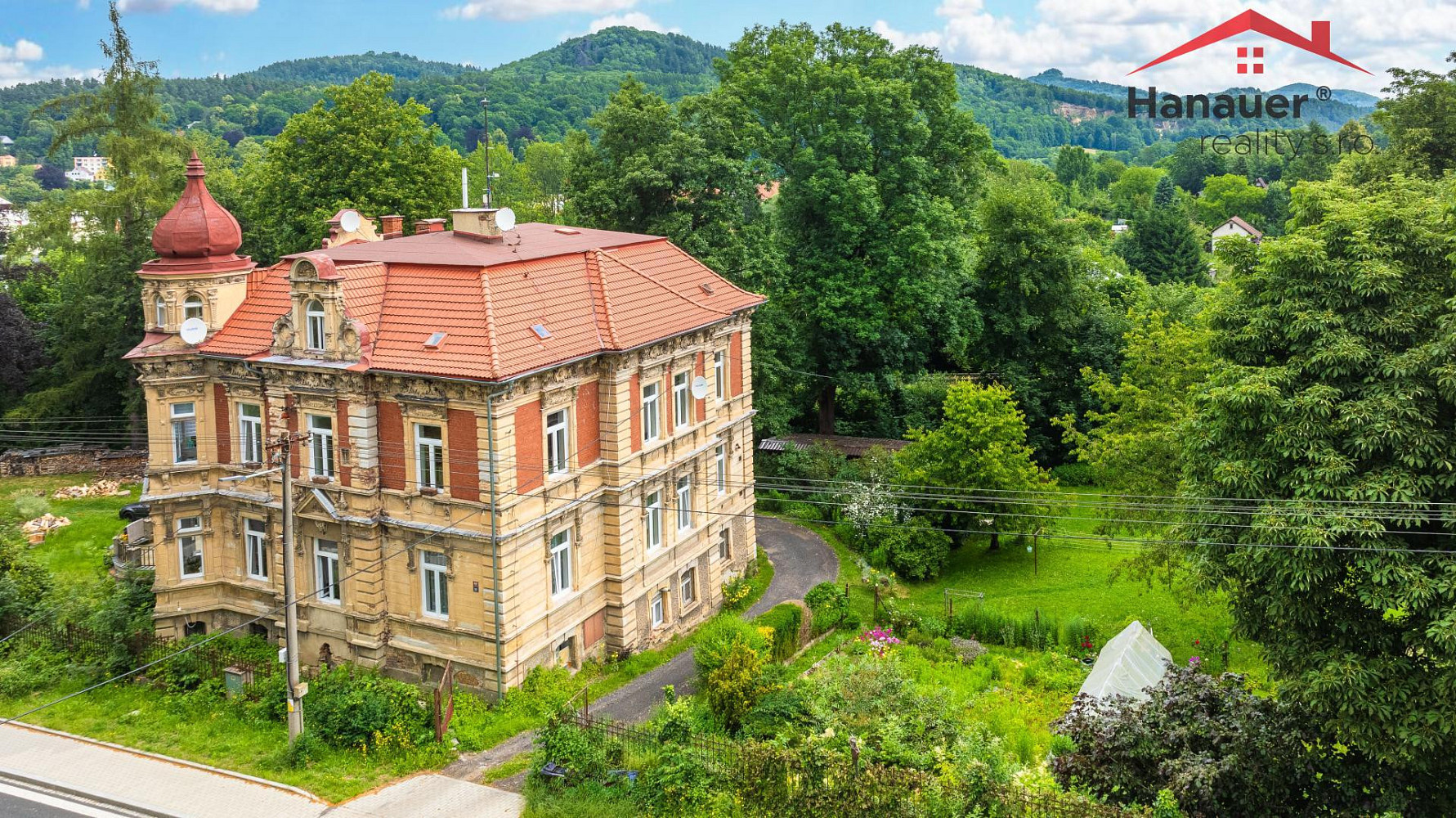Prodej domu 320 m² s pozemkem 3 345 m²