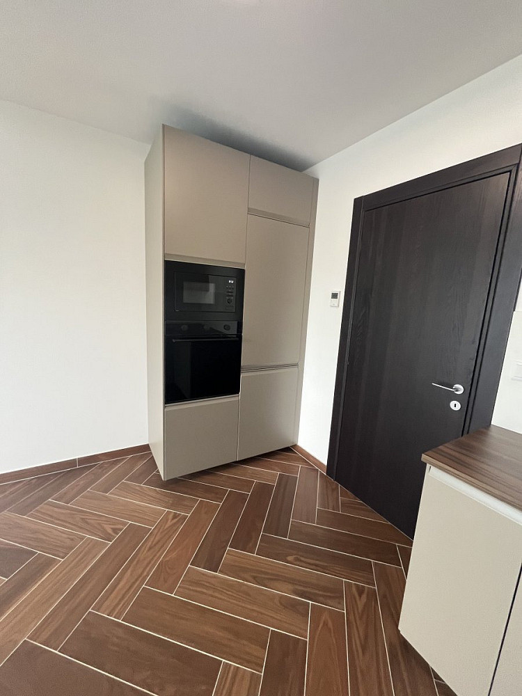 Pronájem bytu 2+kk 47 m² – fotografie 3