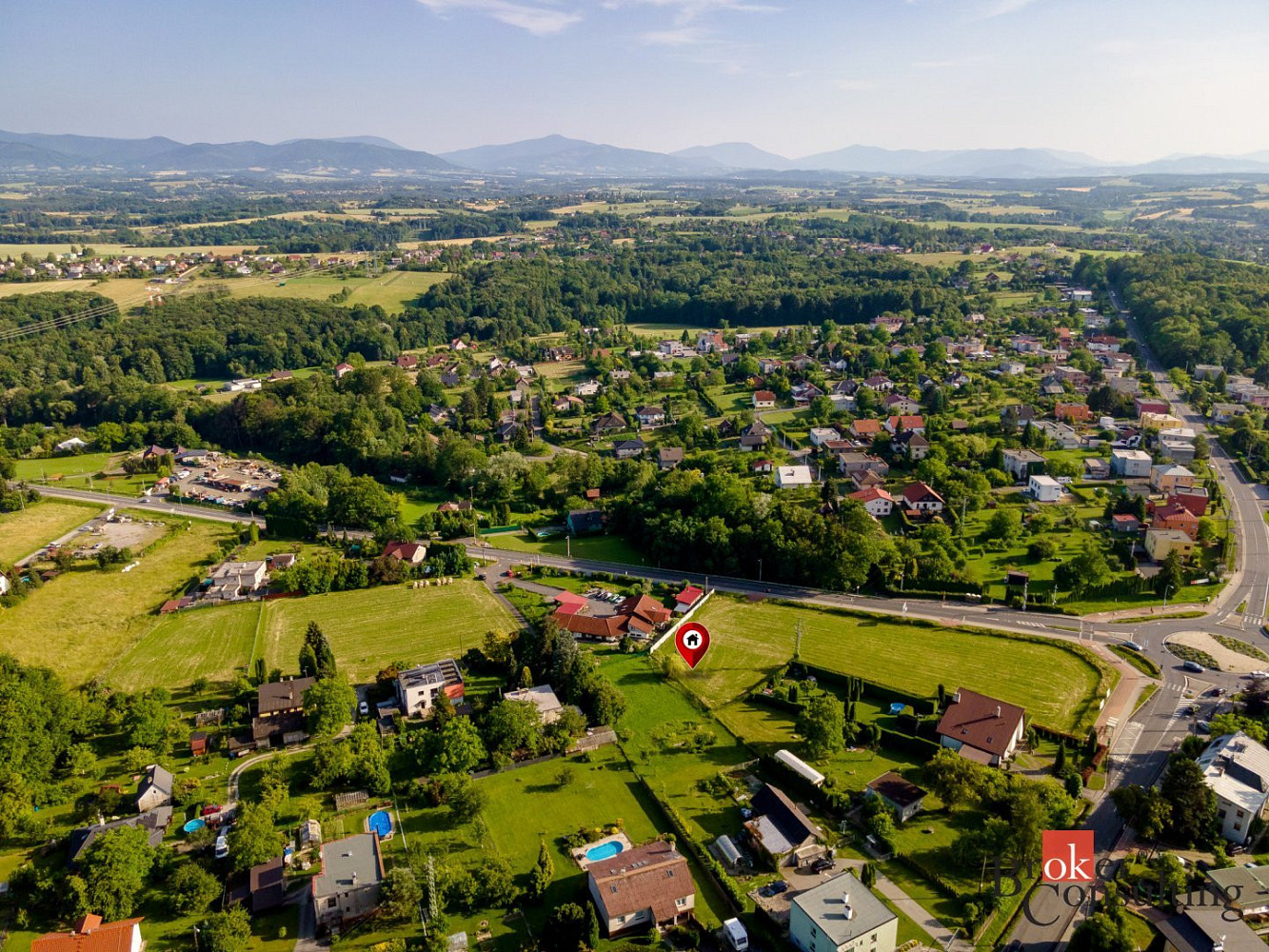 Prodej stavebního pozemku 1 886 m² – pohled 2