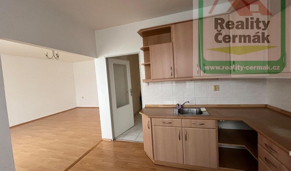 Pronájem bytu 3+1 80 m², Holýšov – náhled fotky 3