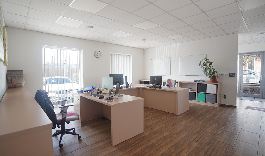 Pronájem výrobních prostor 420 m², Bystřany – náhled fotky 6