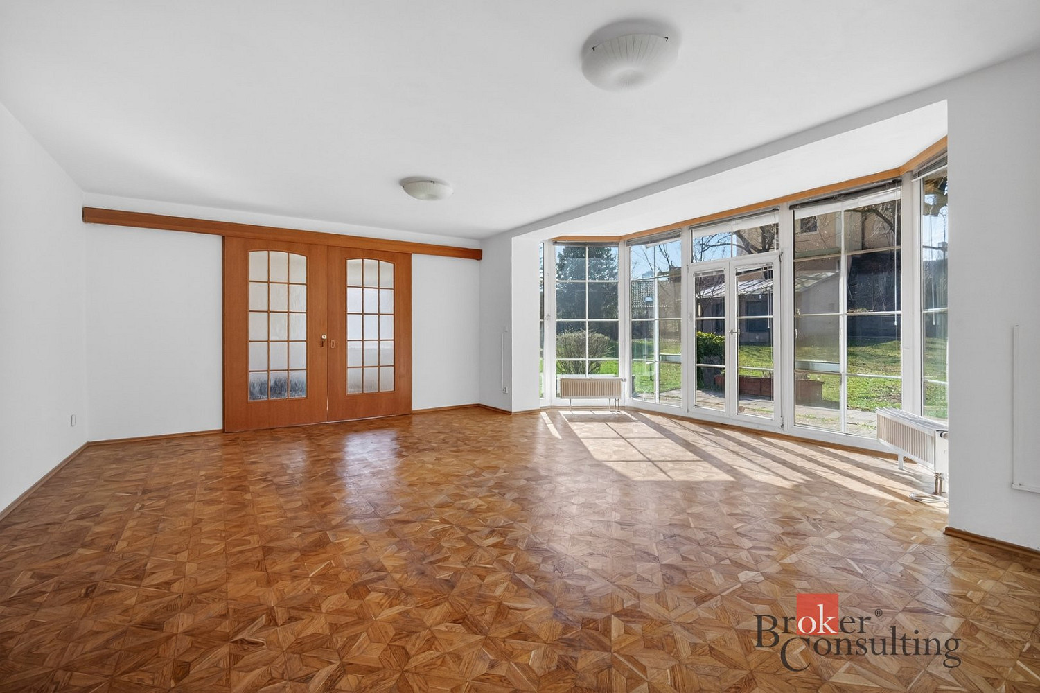 Prodej domu 258 m² s pozemkem 1 347 m² – pohled 6