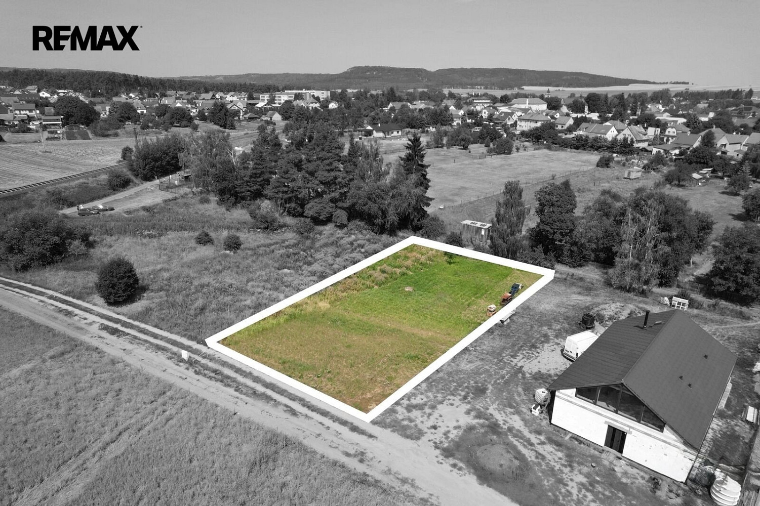 Prodej stavebního pozemku 1 268 m²