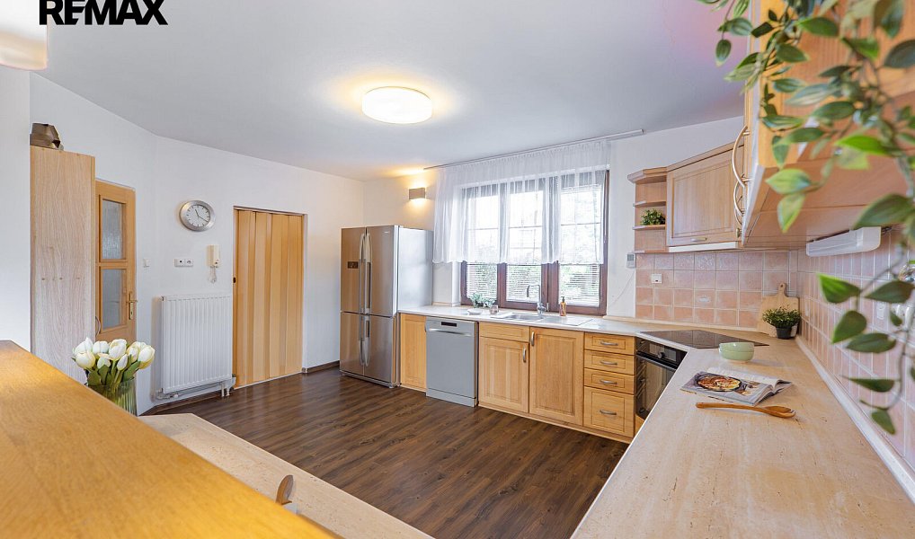Prodej domu 200 m² s pozemkem 1 400 m², Rožmitál pod Třemšínem – náhled fotky 8