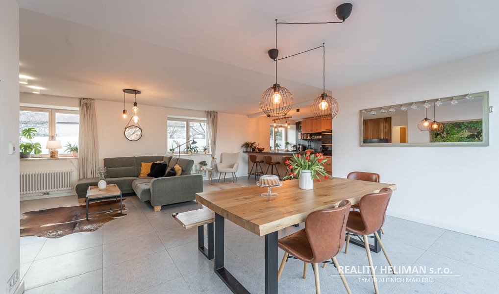 Prodej domu 260 m² s pozemkem 5 558 m², Košice – náhled fotky 9
