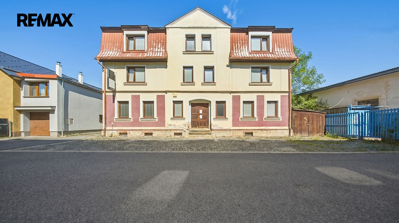 Prodej domu 470 m² s pozemkem 464 m²