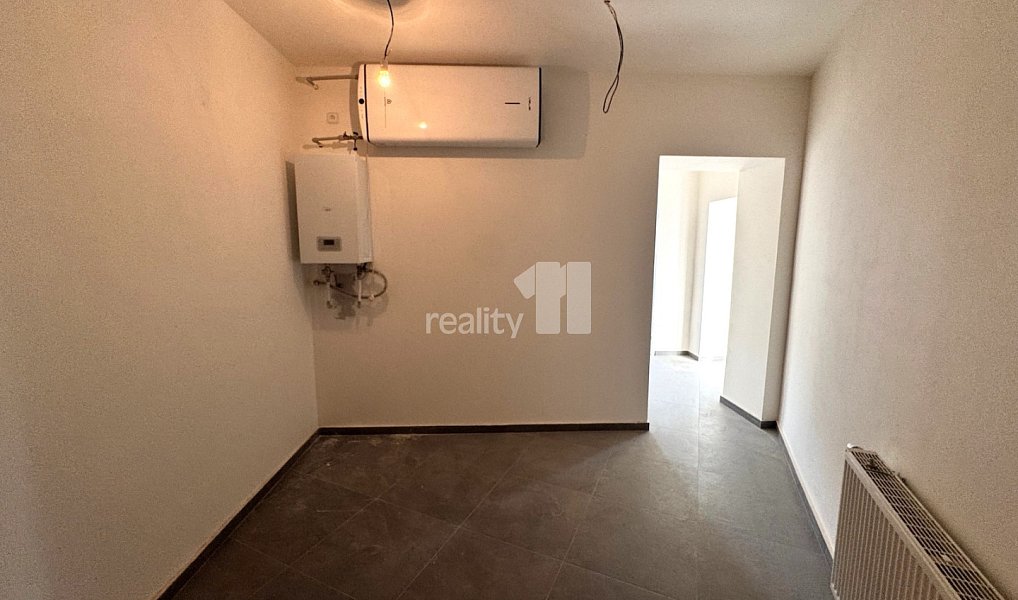 Prodej bytu 2+kk 76 m², Praha – náhled fotky 12