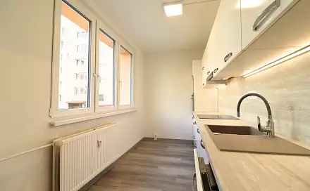 Pronájem bytu 3+1 75 m², Na Valtické, Břeclav - Charvátská Nová Ves