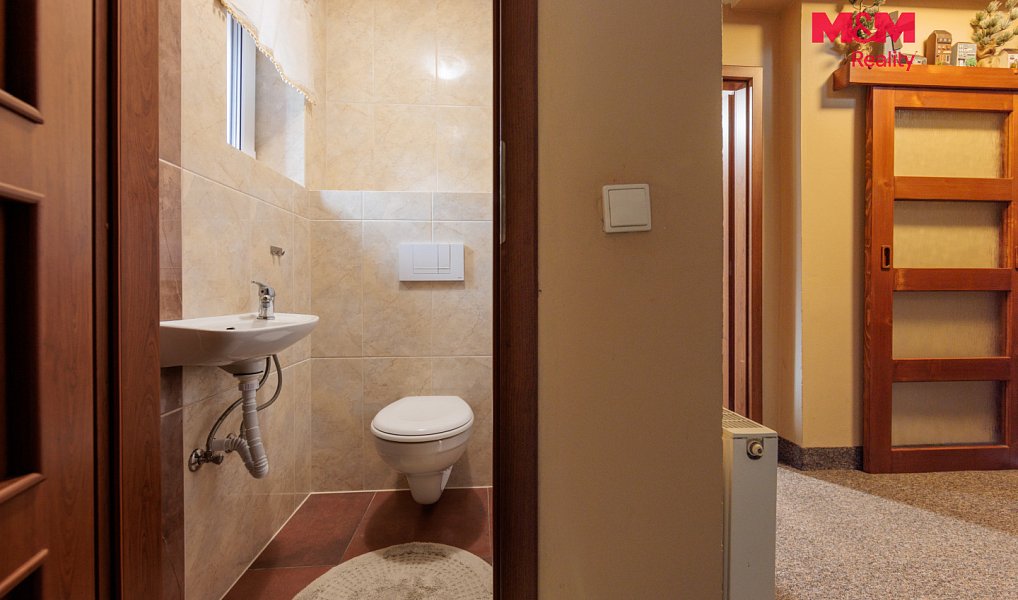 Prodej domu 160 m² s pozemkem 987 m², Nová Role – náhled fotky 18