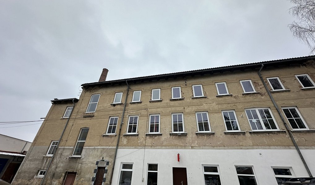 Prodej obchodních prostor 900 m², Varnsdorf – náhled fotky 2
