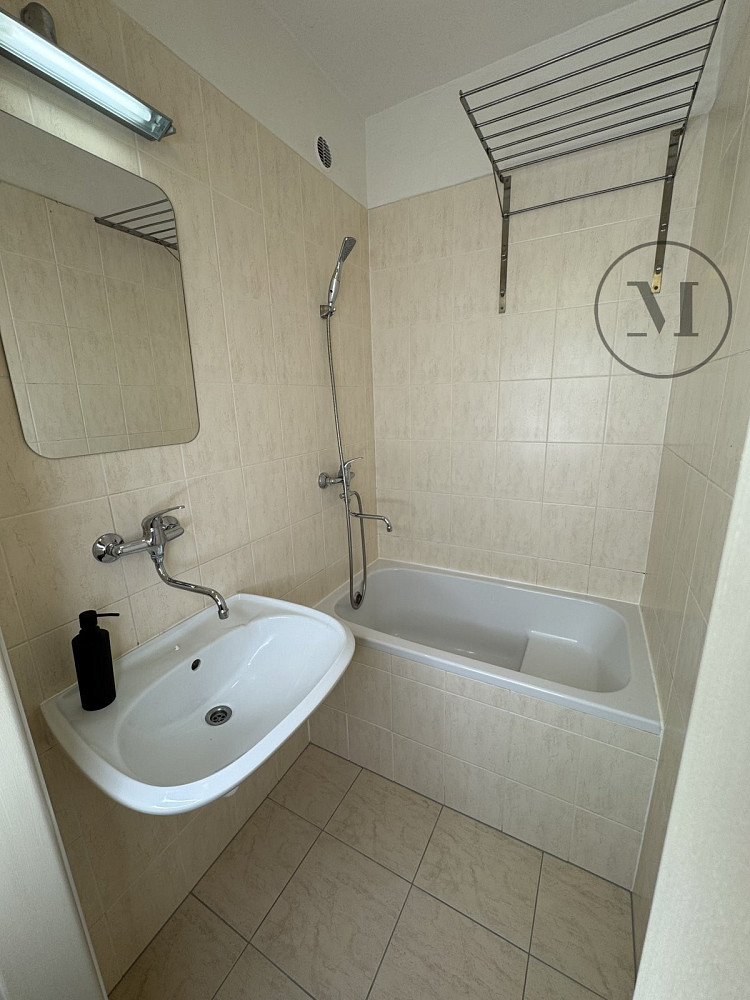 Pronájem bytu 2+kk 40 m² — photo 3