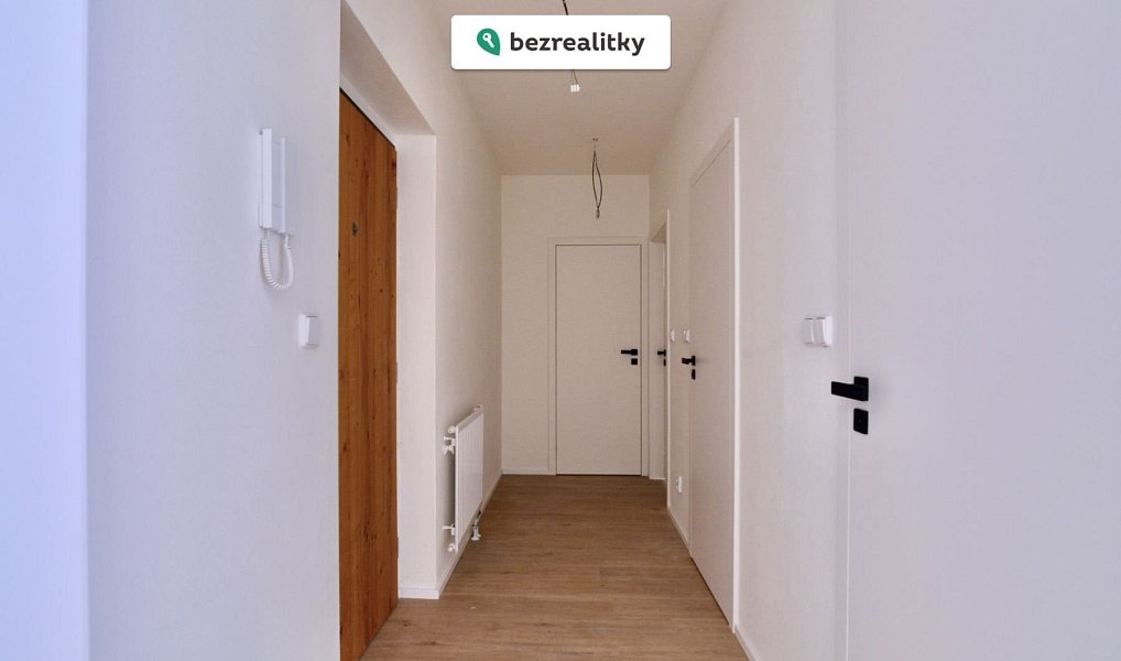 Prodej bytu 2+kk 66 m², Praha – náhled fotky 3