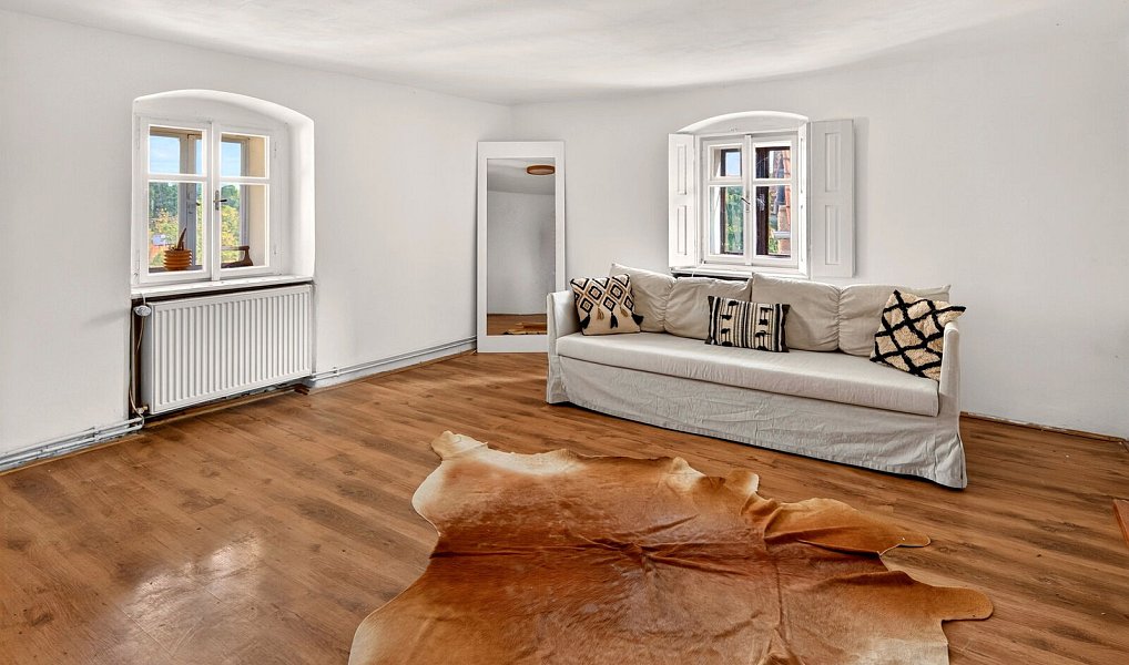 Prodej domu 130 m² s pozemkem 171 m², Holubice – náhled fotky 2