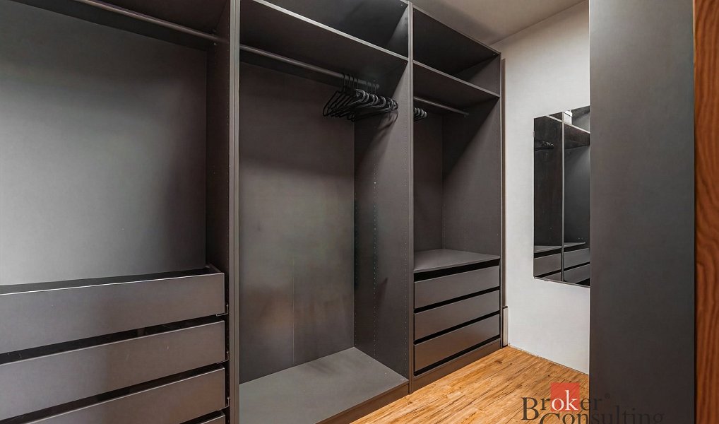Prodej domu 240 m² s pozemkem 1 152 m², Plzeň – náhled fotky 15