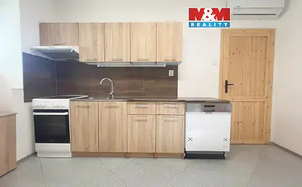 Pronájem bytu 2+kk 63 m², tř. Osvobození, Otrokovice - Kvítkovice, okres Zlín