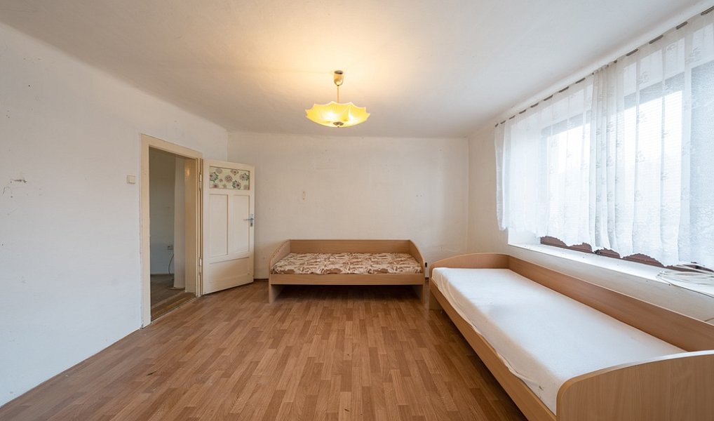 Prodej domu 54 m² s pozemkem 420 m², Prace – náhled fotky 9
