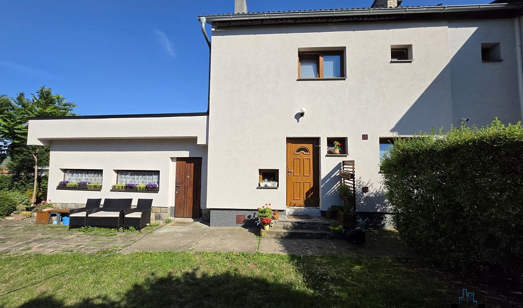 Prodej domu 200 m² s pozemkem 463 m², Most – náhled fotky 2