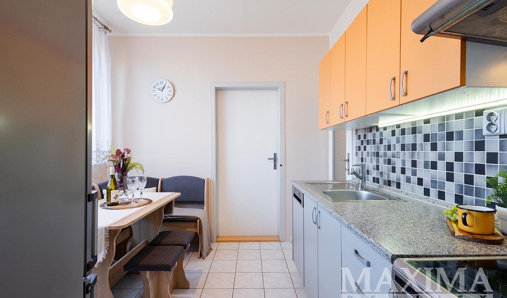 Prodej bytu 3+1 74 m², Praha – náhled fotky 3